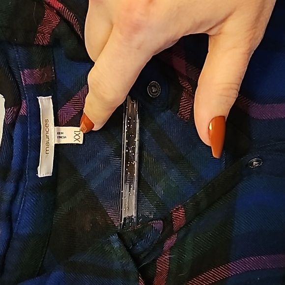 Maurices flannel - Picture 2 of 5
